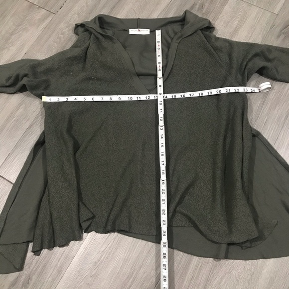 Project Social T Urban Outfitters V-Neck Loose Hem Hoodie size S - Picture 7 of 7